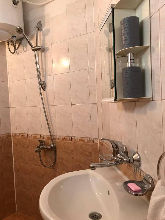 Hotel Къща За Гости Загорски à Kalofer Extérieur photo