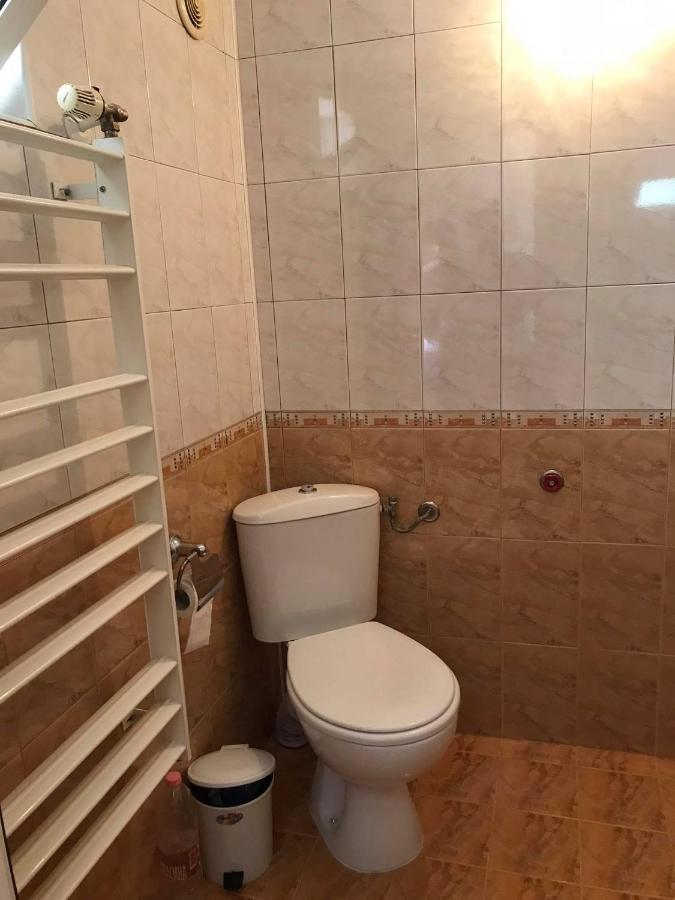 Hotel Къща За Гости Загорски à Kalofer Extérieur photo